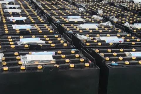 [连平陂头上门回收叉车蓄电池]旧电池回收处理价格-收废旧铁锂电池